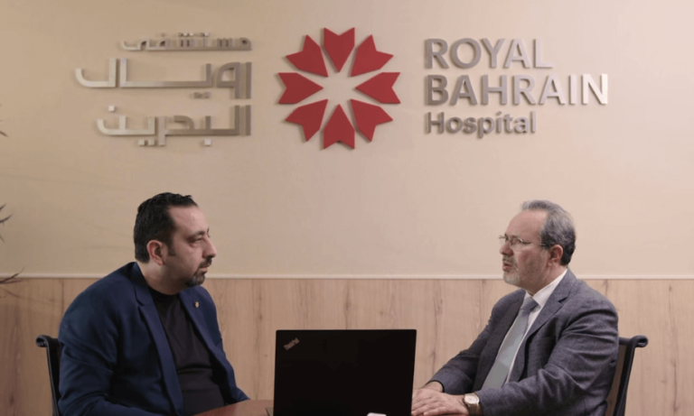زيارة الدكتور محمد حمدان للبحرين في عطلة عيد الأضحى لإجراء عمليات زراعة دعامات الذكر المرنة والهيدروليكية